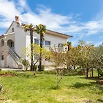 Apartments Villa Pavle