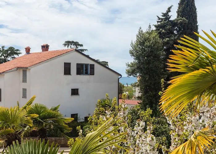 Apartments Villa Pavle